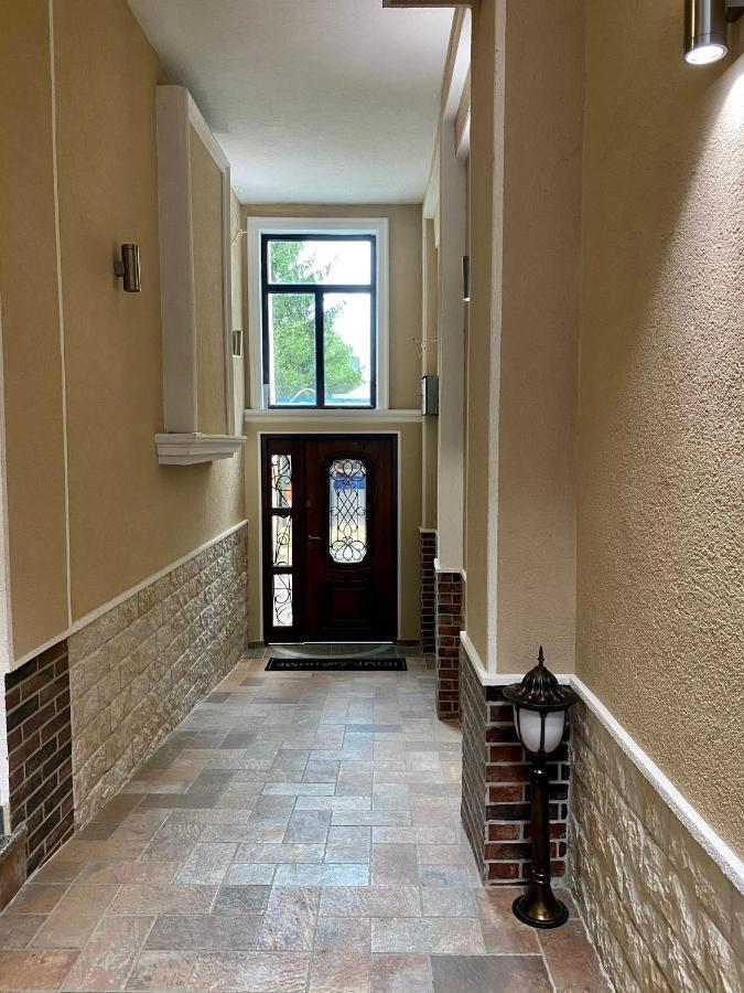 Къща За Гости Кребс Guesthousekrebs Shumen Exterior foto