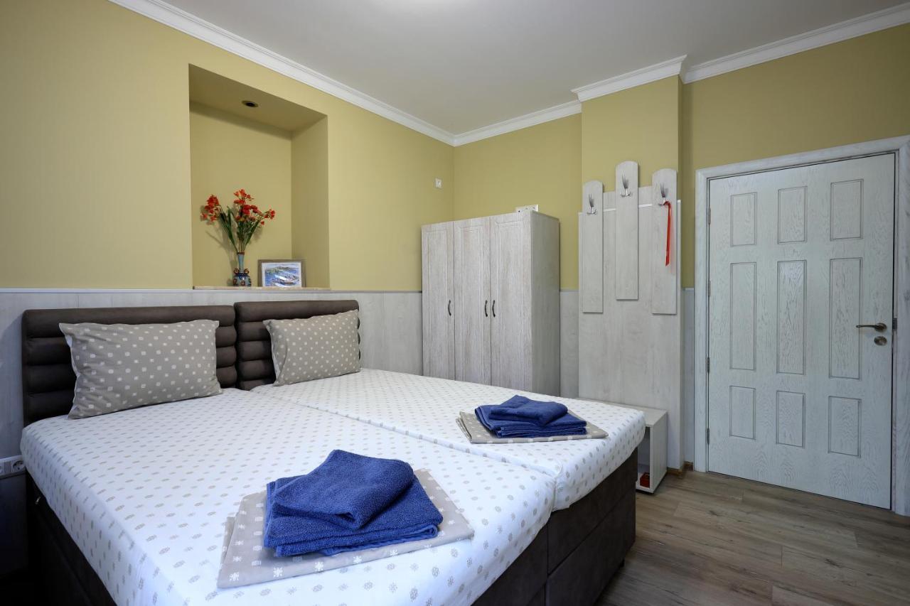 Къща За Гости Кребс Guesthousekrebs Shumen Exterior foto