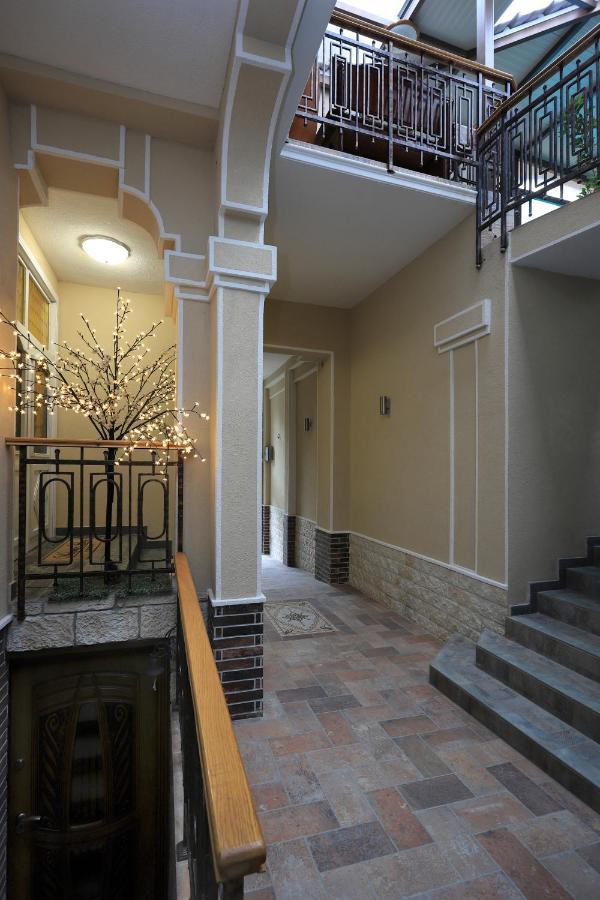 Къща За Гости Кребс Guesthousekrebs Shumen Exterior foto