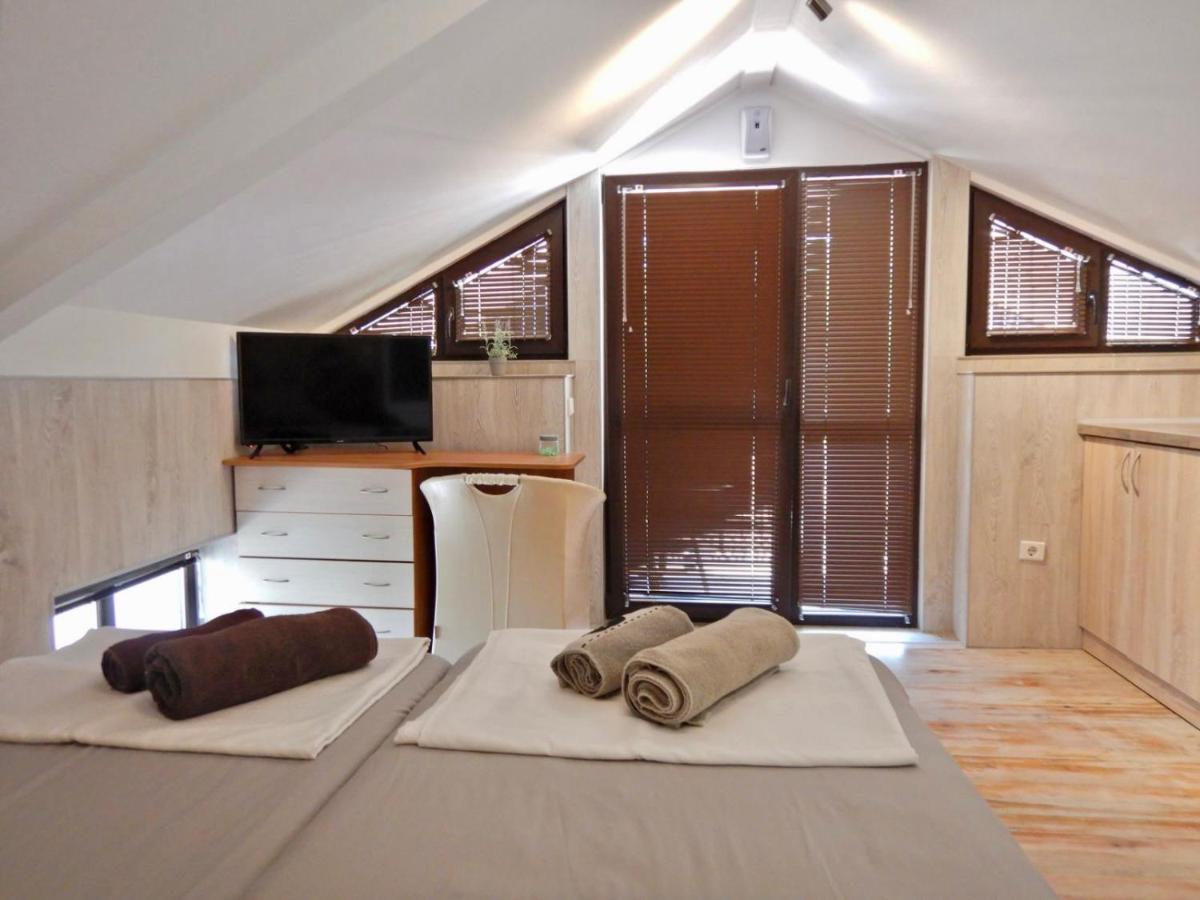 Къща За Гости Кребс Guesthousekrebs Shumen Exterior foto