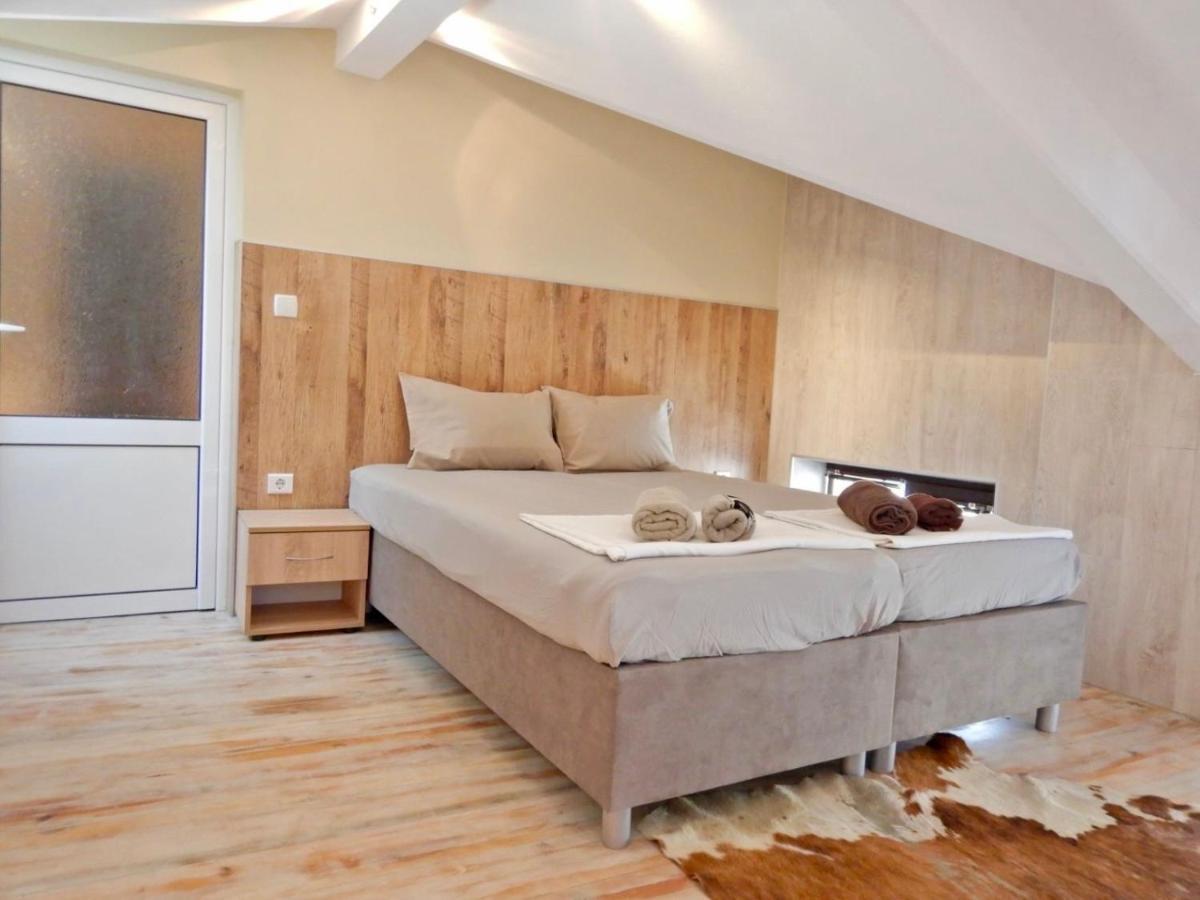 Къща За Гости Кребс Guesthousekrebs Shumen Exterior foto